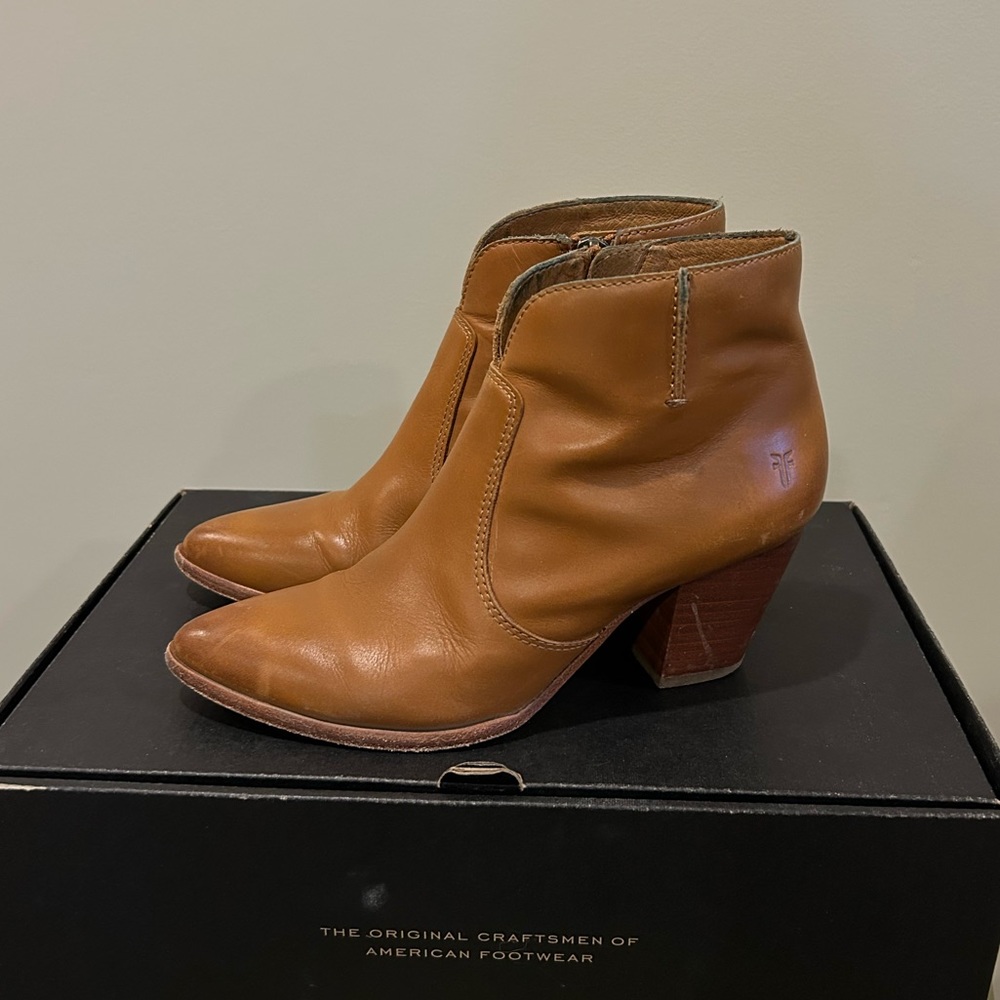 Frye Camel Leather Boots size 5.5